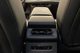 taifun harmaa Audi A6 e-tron 2025 kuva 18.