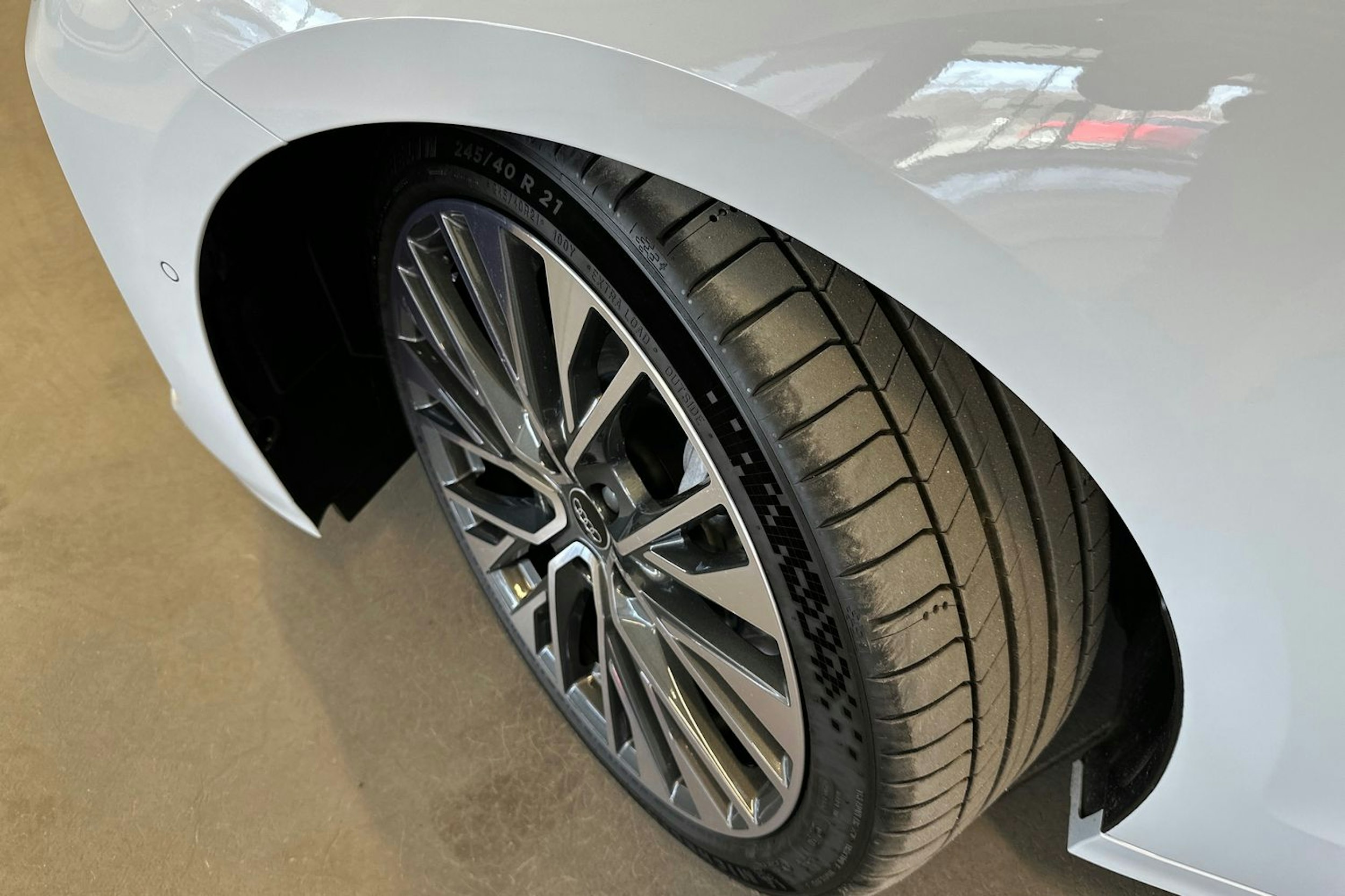 met. valkoinen Audi A6 e-tron 2025 kuva 10.