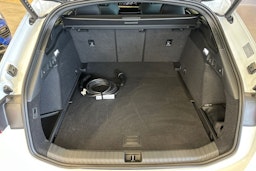 met. valkoinen Audi A6 e-tron 2025 kuva 12.