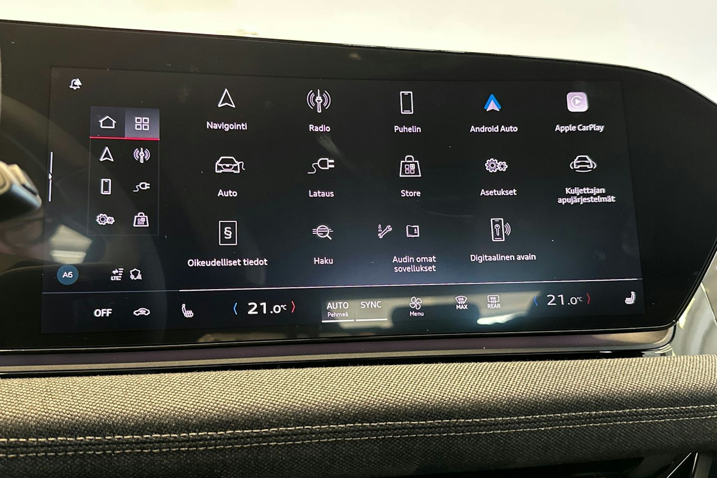 met. valkoinen Audi A6 e-tron 2025 kuva 21.