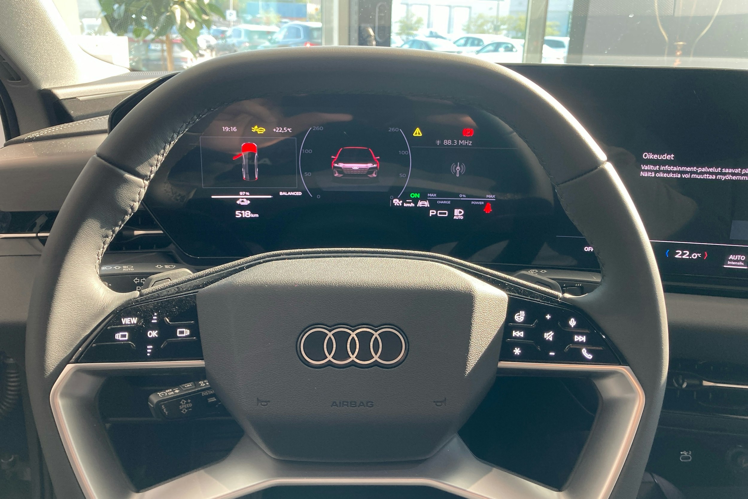 harmaa Audi A6 e-tron 2025 kuva 11.