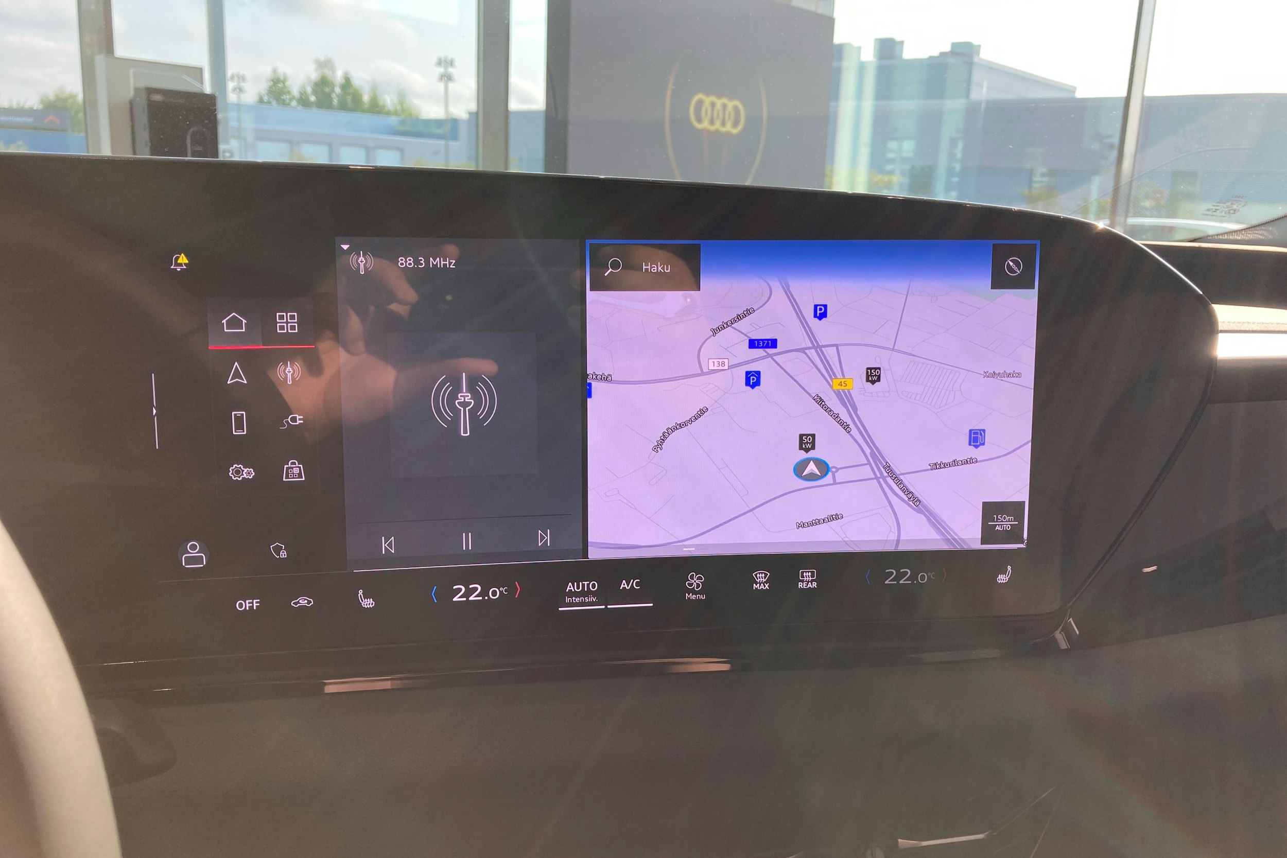 harmaa Audi A6 e-tron 2025 kuva 12.