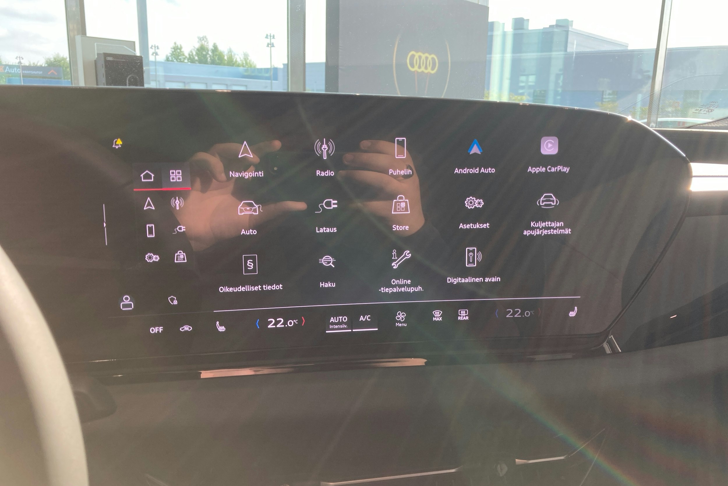 harmaa Audi A6 e-tron 2025 kuva 13.