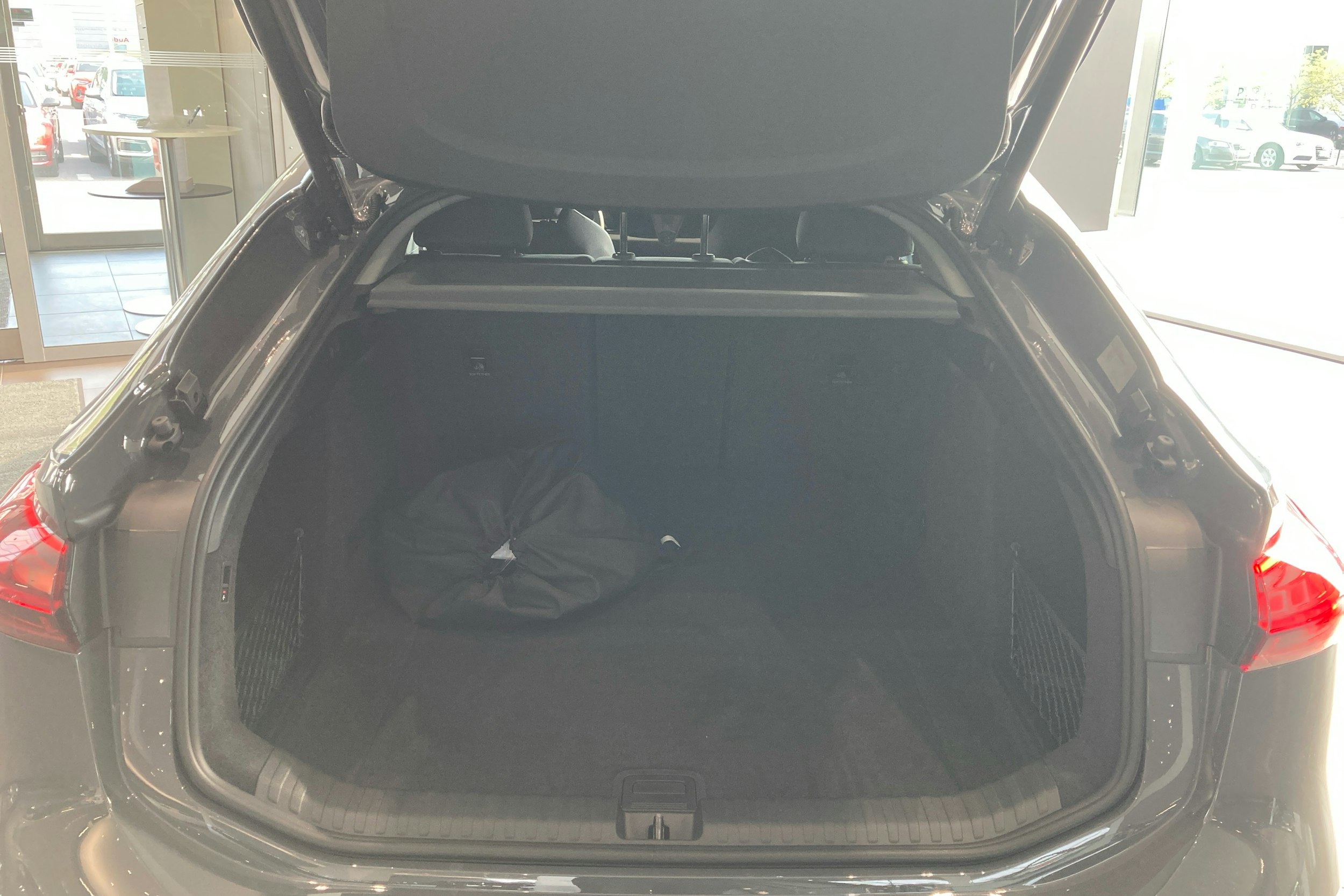 harmaa Audi A6 e-tron 2025 kuva 15.