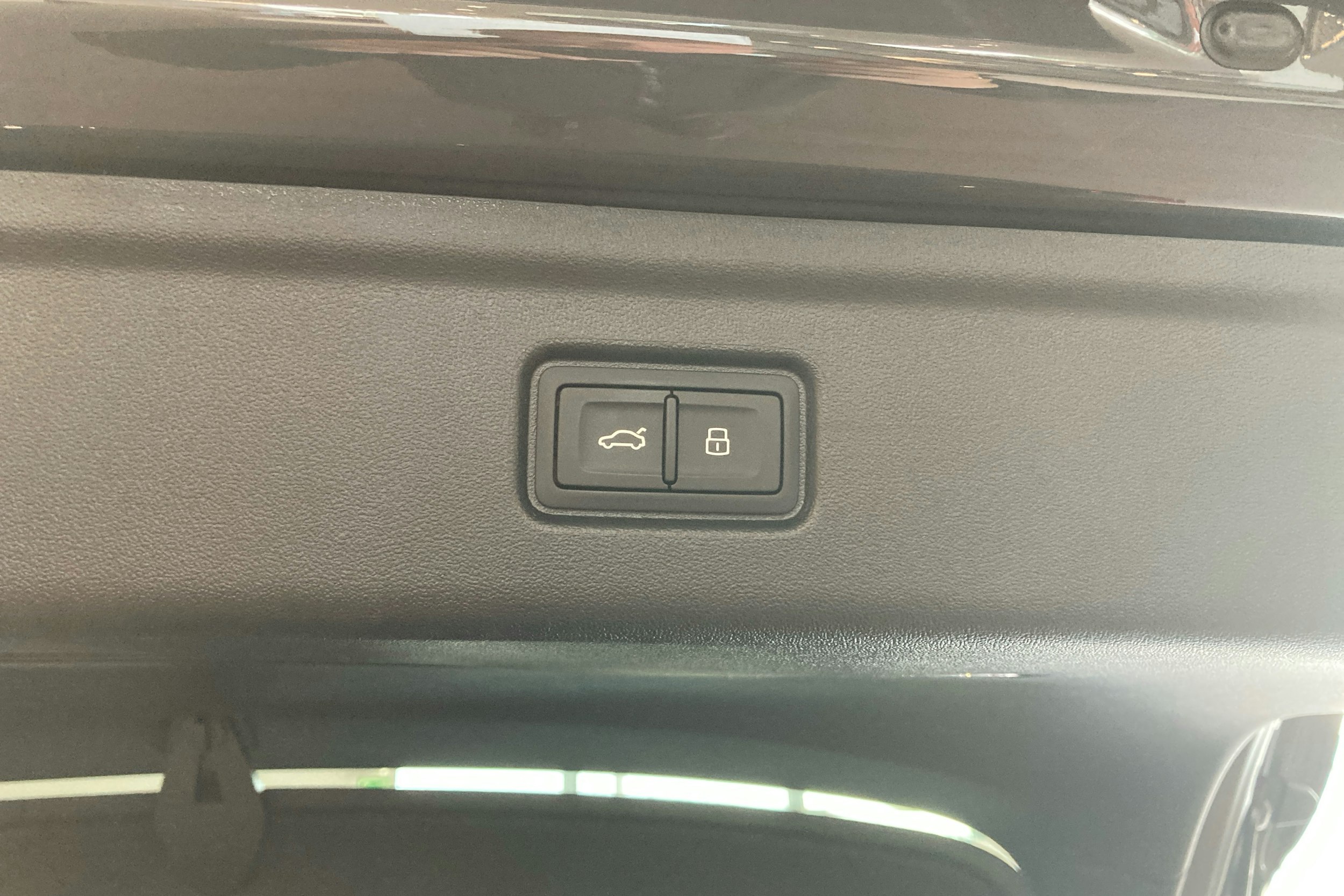 harmaa Audi A6 e-tron 2025 kuva 18.