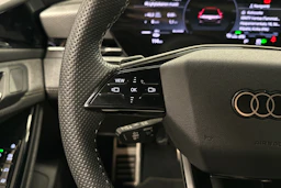musta Audi A6 e-tron 2025 kuva 11.