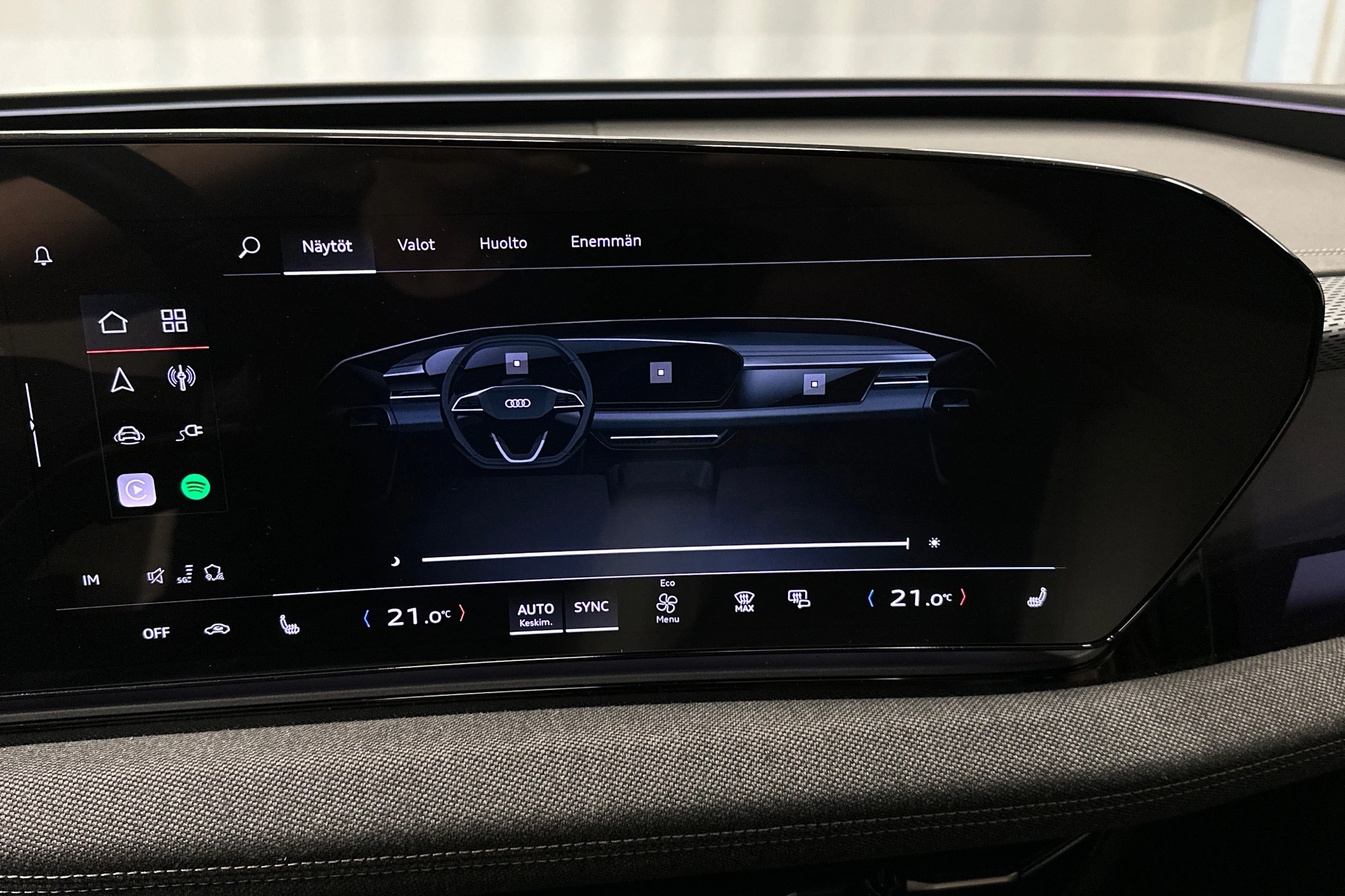 musta Audi A6 e-tron 2025 kuva 18.