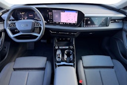musta Audi A6 e-tron 2025 kuva 7.