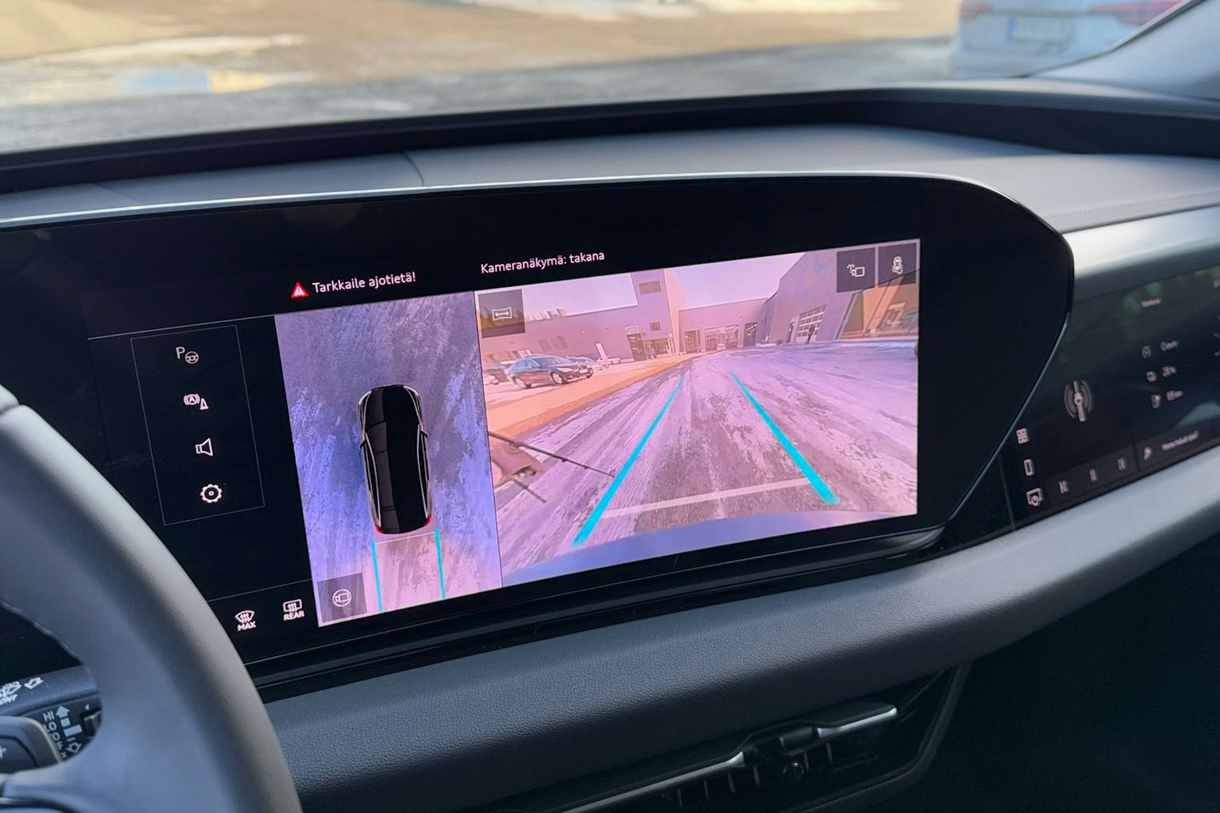 musta Audi A6 e-tron 2025 kuva 13.