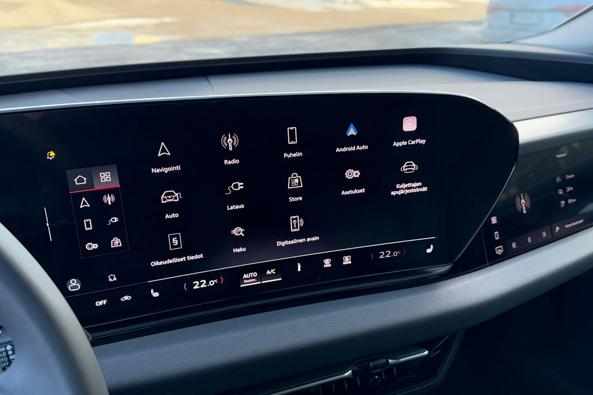 musta Audi A6 e-tron 2025 kuva 14.