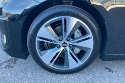 musta Audi A6 e-tron 2025 kuva 9.