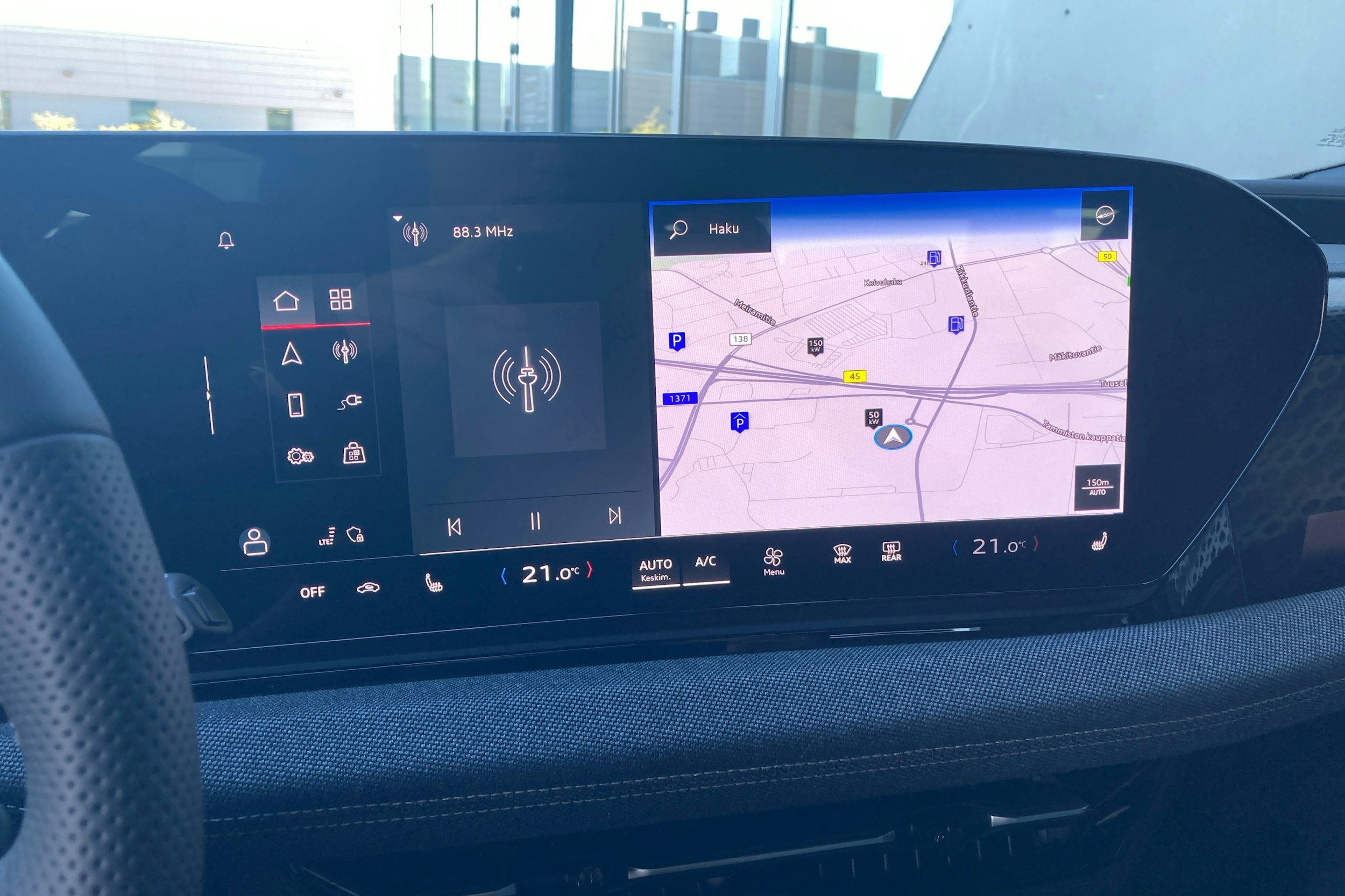 musta Audi A6 e-tron 2025 kuva 15.