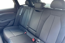 harmaa Audi A6 e-tron 2025 kuva 8.