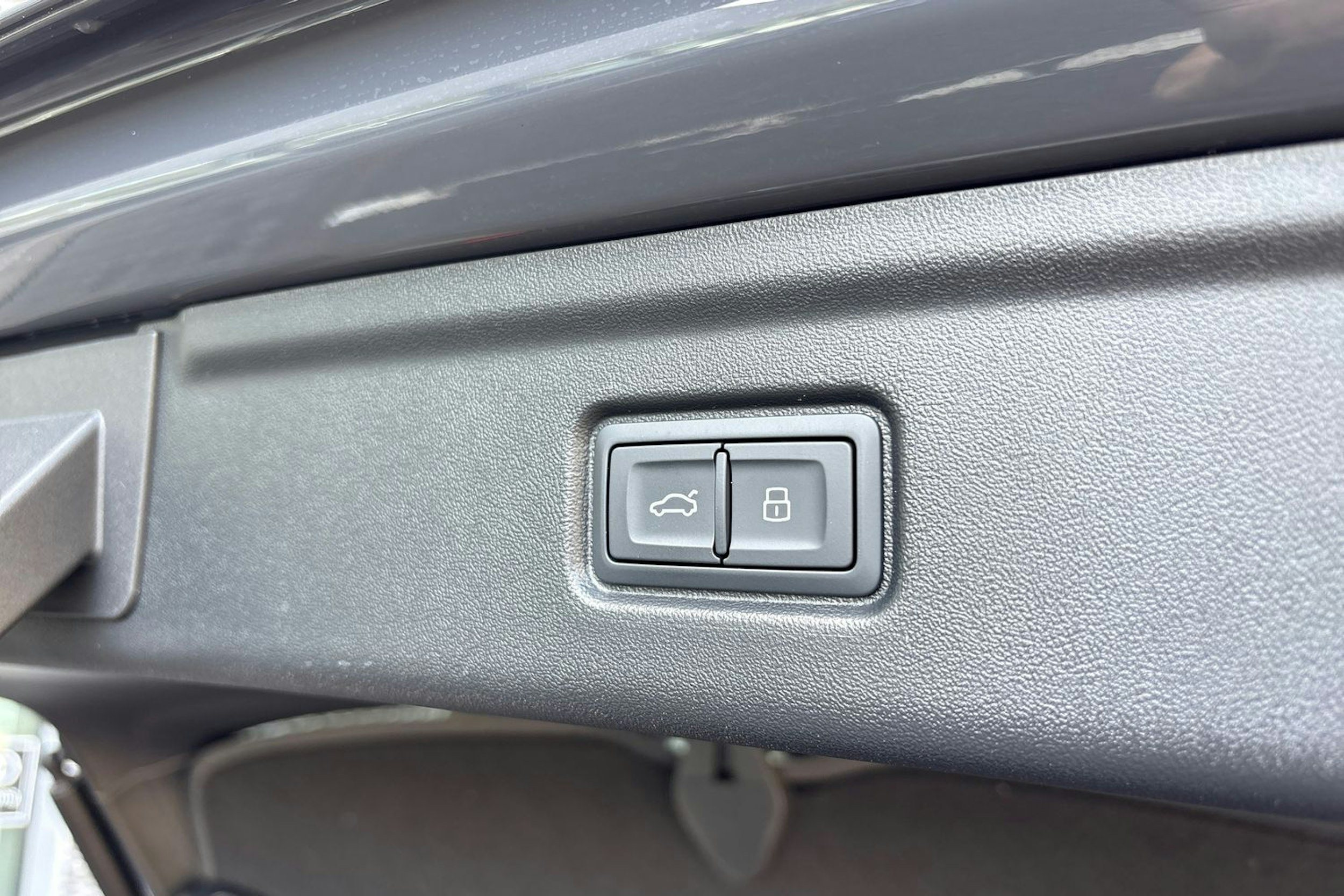 harmaa Audi A6 e-tron 2025 kuva 11.