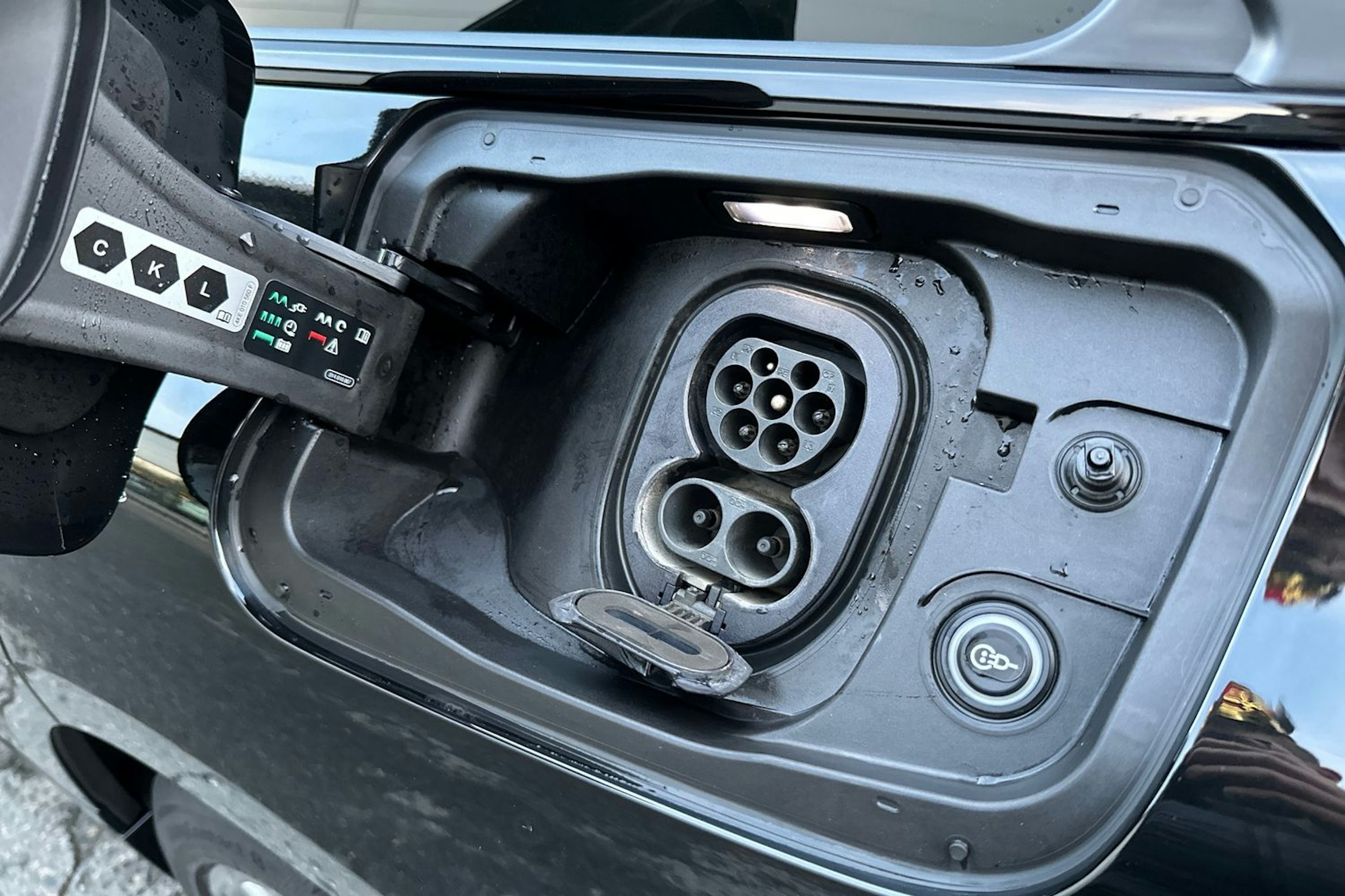 musta Audi A6 e-tron 2025 kuva 21.