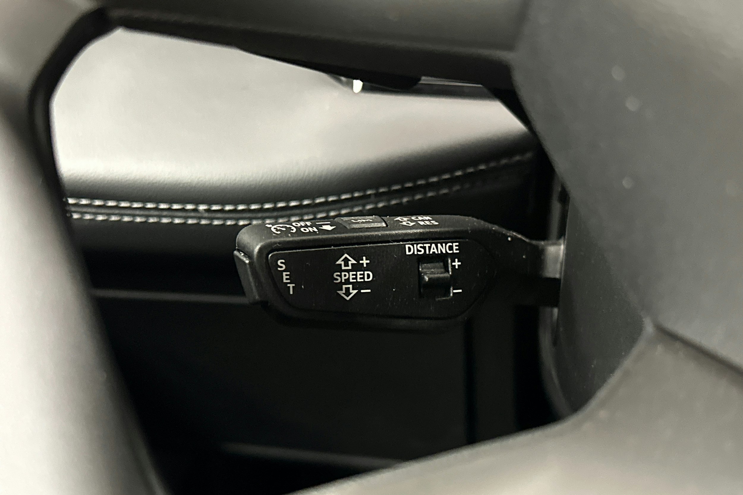 sininen Audi A6 e-tron 2025 kuva 13.