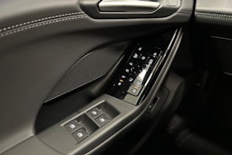 sininen Audi A6 e-tron 2025 kuva 15.