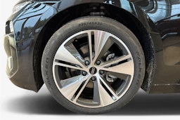 met. musta Audi A6 e-tron 2026 kuva 9.