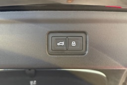 met. musta Audi A6 e-tron 2026 kuva 14.