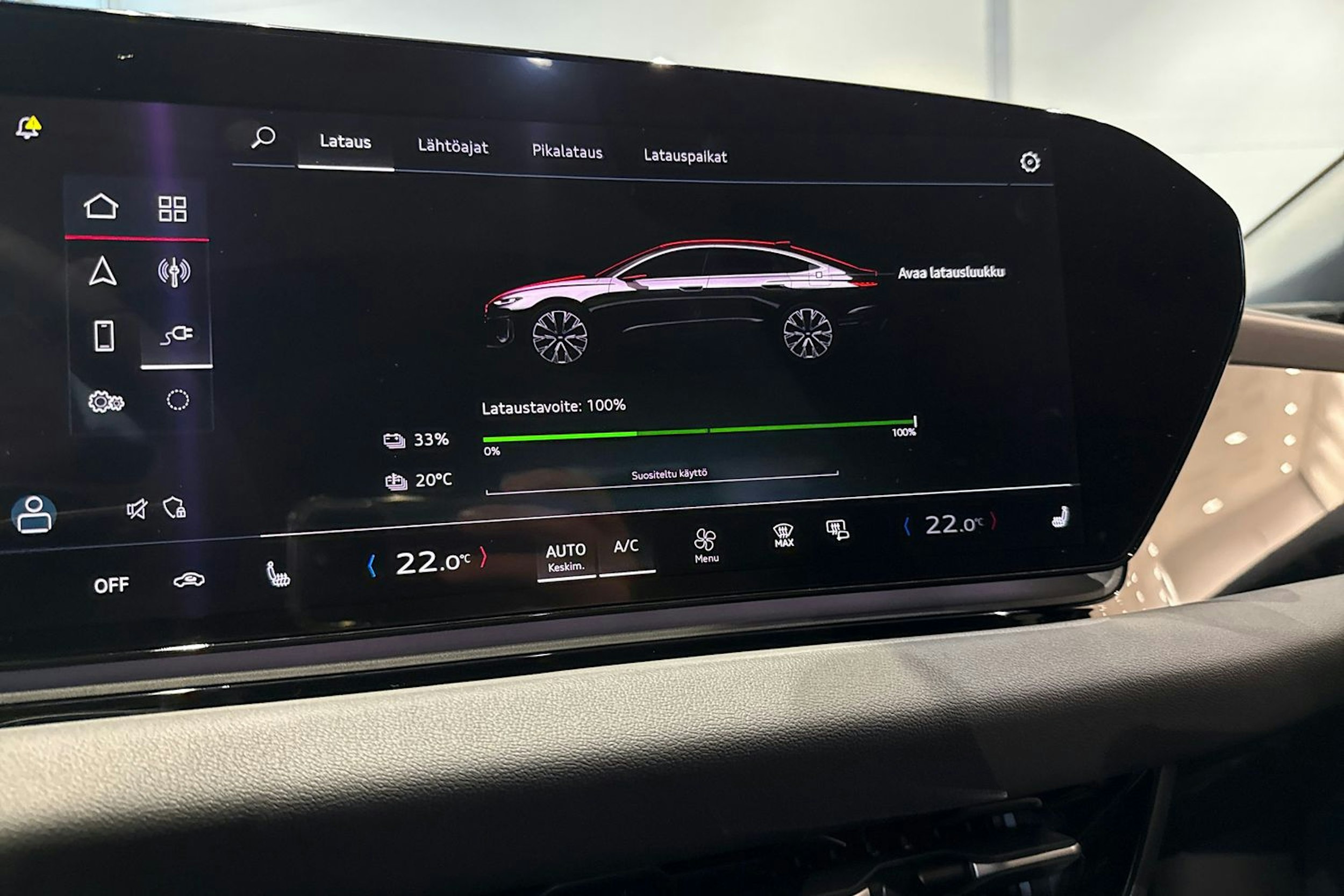 met. musta Audi A6 e-tron 2026 kuva 15.