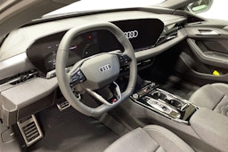 harmaa Audi A6 e-tron 2025 kuva 6.