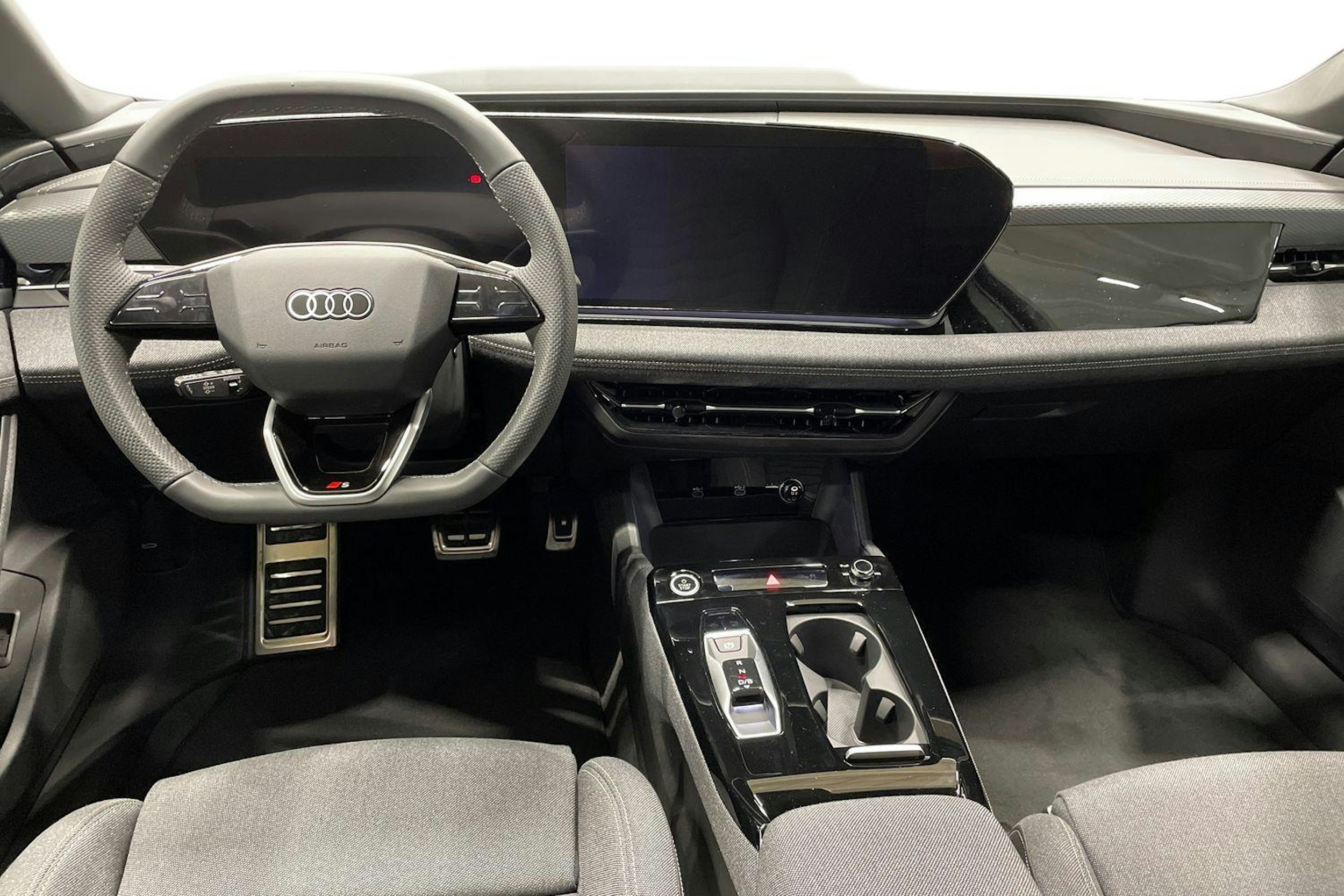 harmaa Audi A6 e-tron 2025 kuva 7.