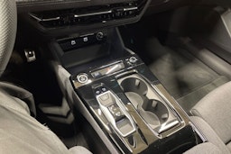 harmaa Audi A6 e-tron 2025 kuva 13.