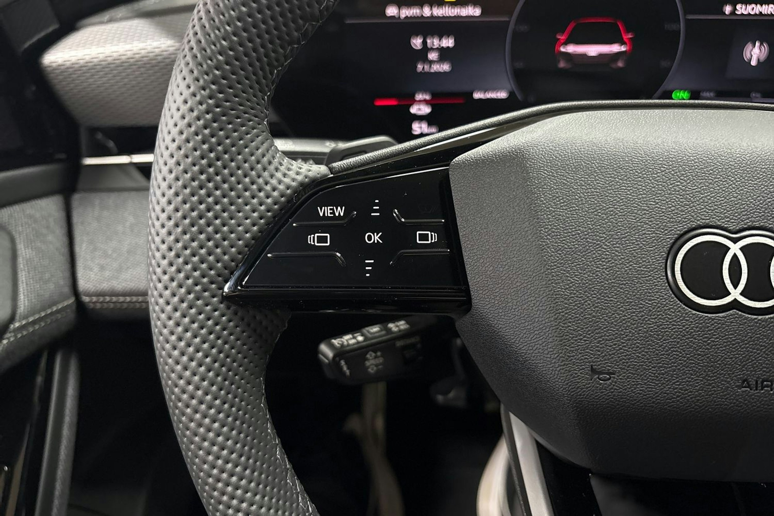 harmaa Audi A6 e-tron 2026 kuva 12.