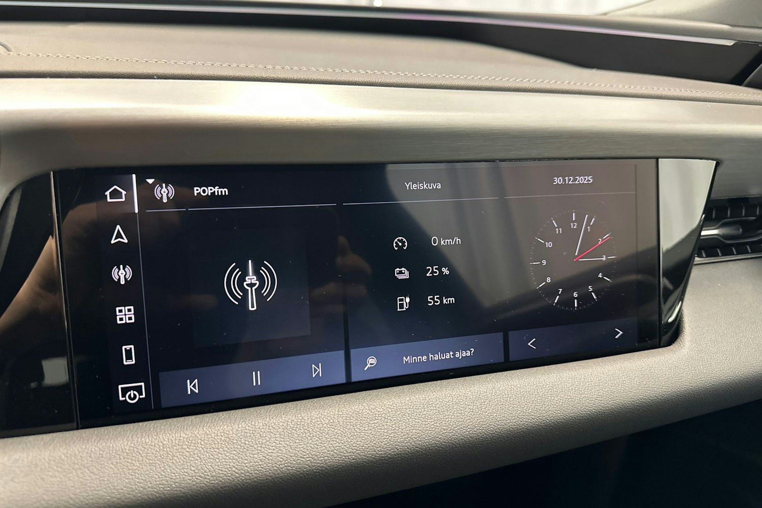 mythos musta Audi A6 e-tron 2026 kuva 12.