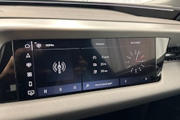 mythos musta Audi A6 e-tron 2026 kuva 12.