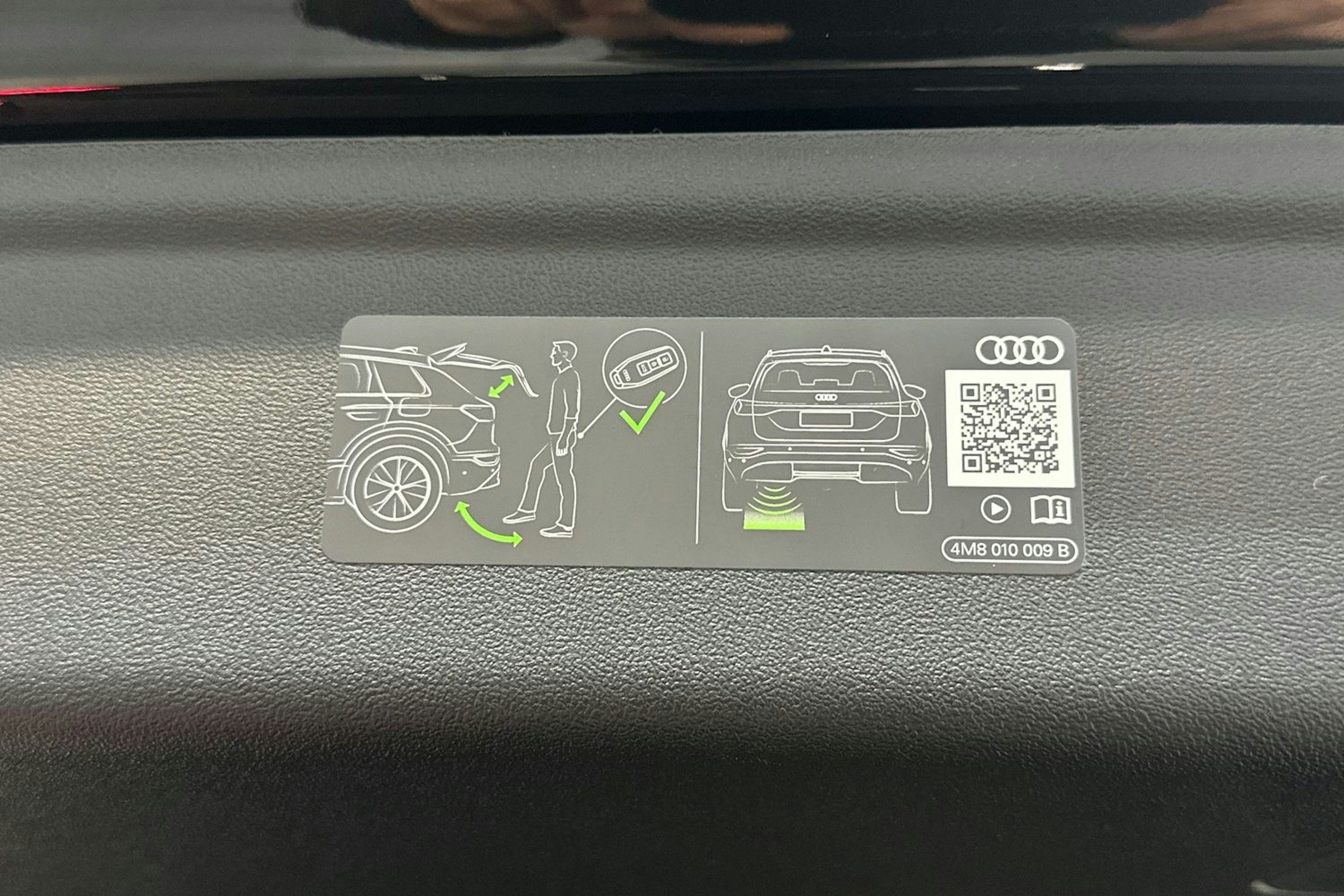 mythos musta Audi A6 e-tron 2026 kuva 21.