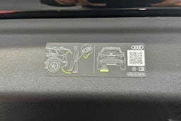 mythos musta Audi A6 e-tron 2026 kuva 21.