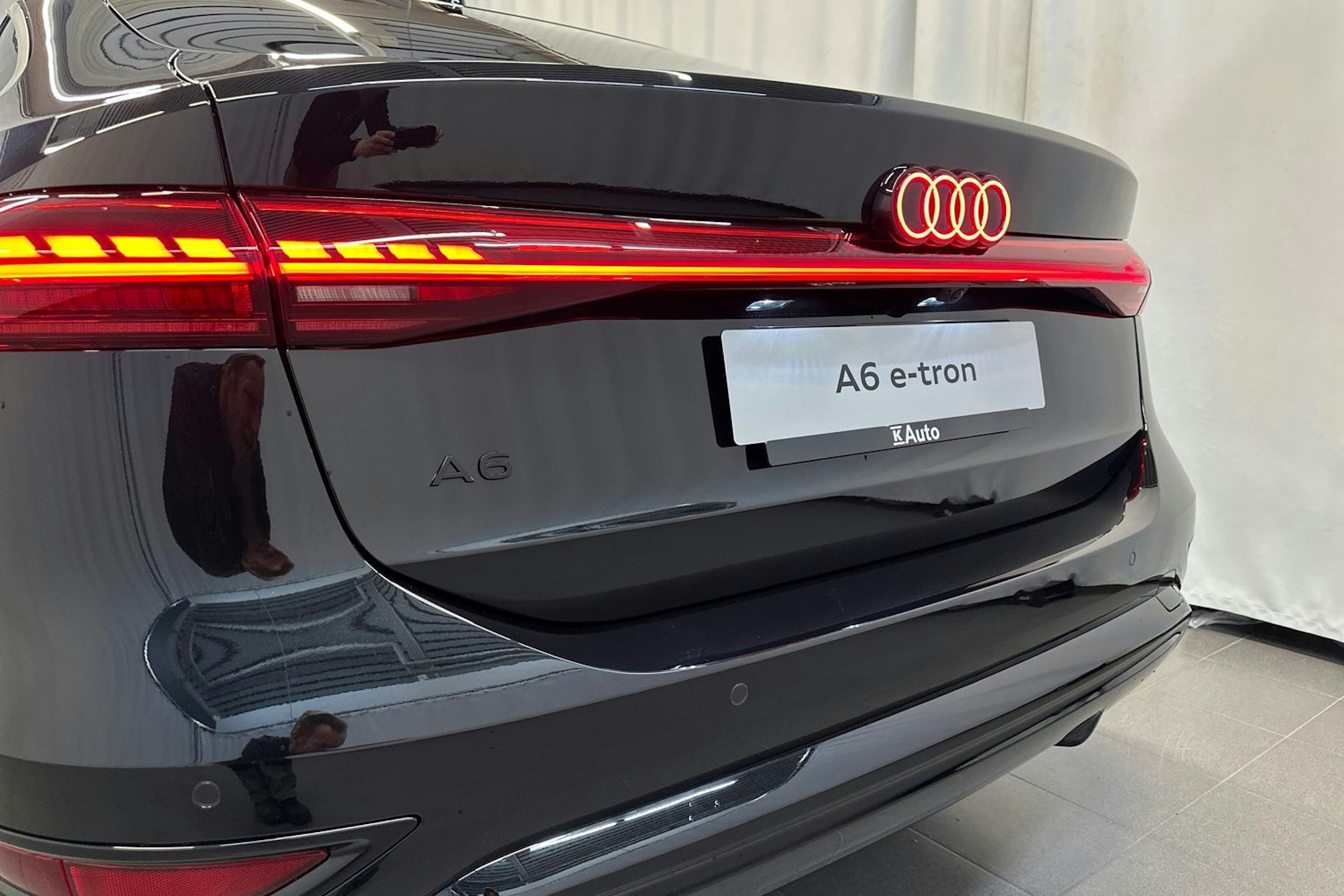 mythos musta Audi A6 e-tron 2026 kuva 28.