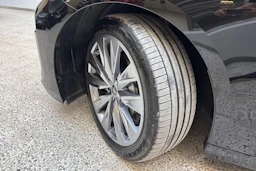 Musta Audi A6 e-tron 2025 kuva 10.