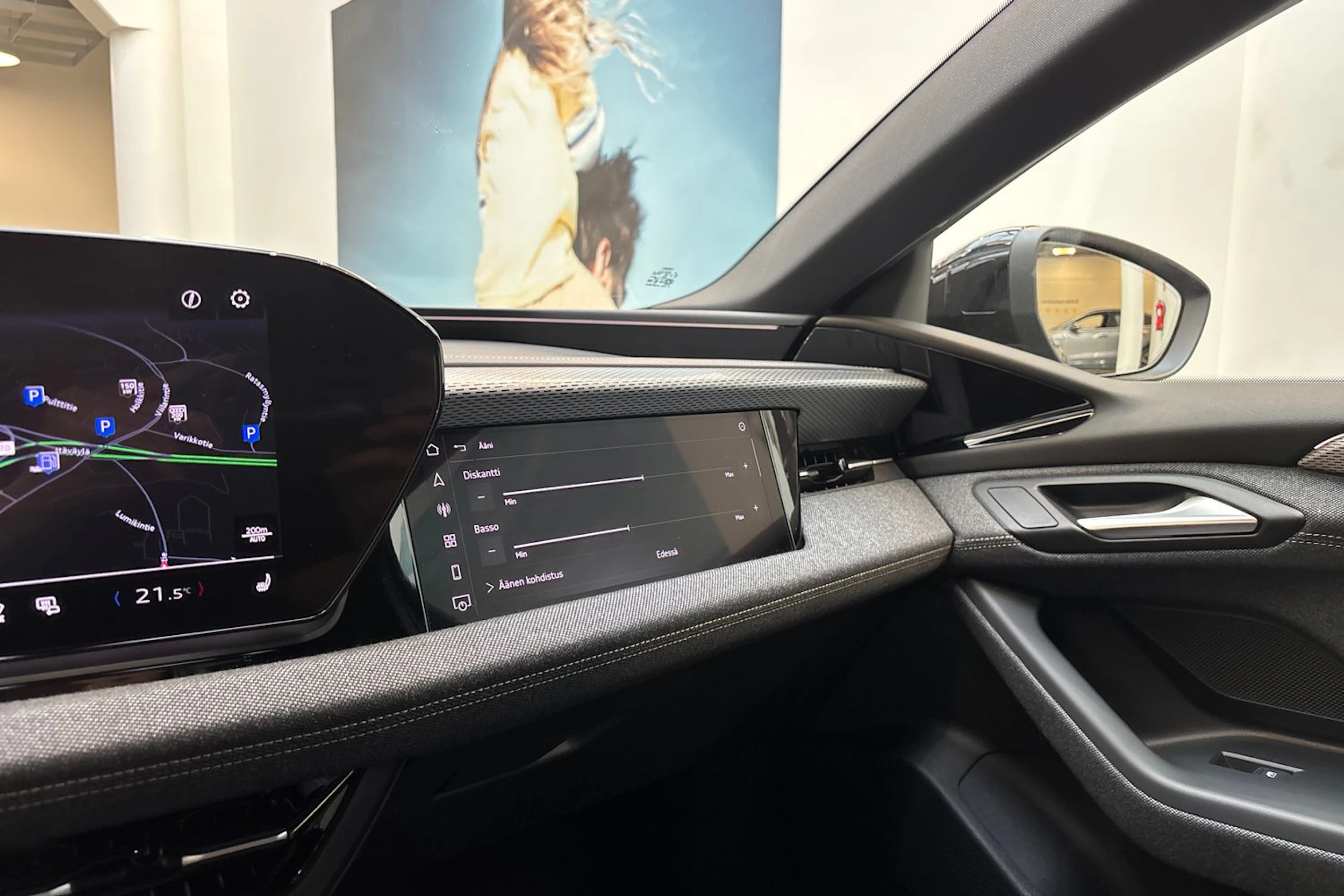Musta Audi A6 e-tron 2025 kuva 26.