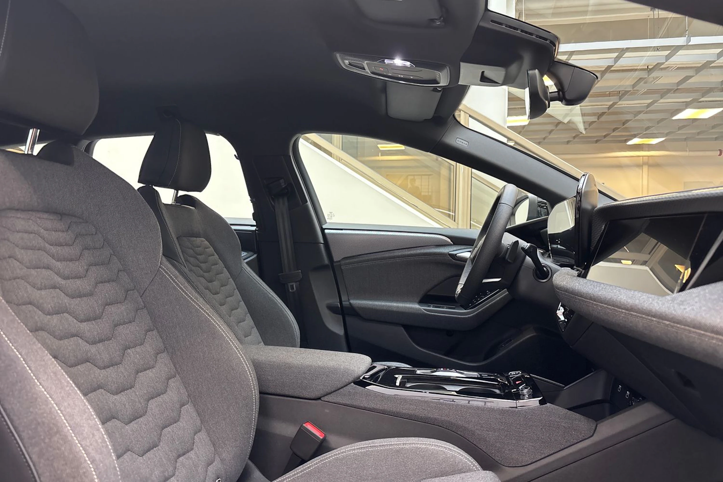 Musta Audi A6 e-tron 2025 kuva 27.