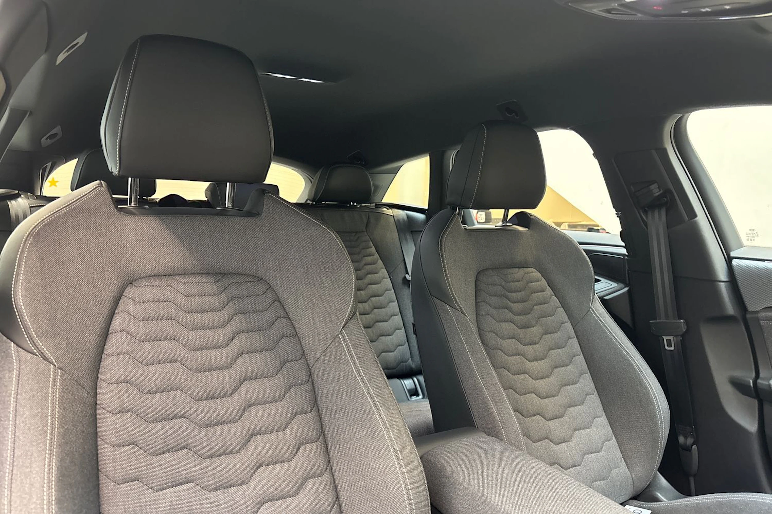 Musta Audi A6 e-tron 2025 kuva 28.