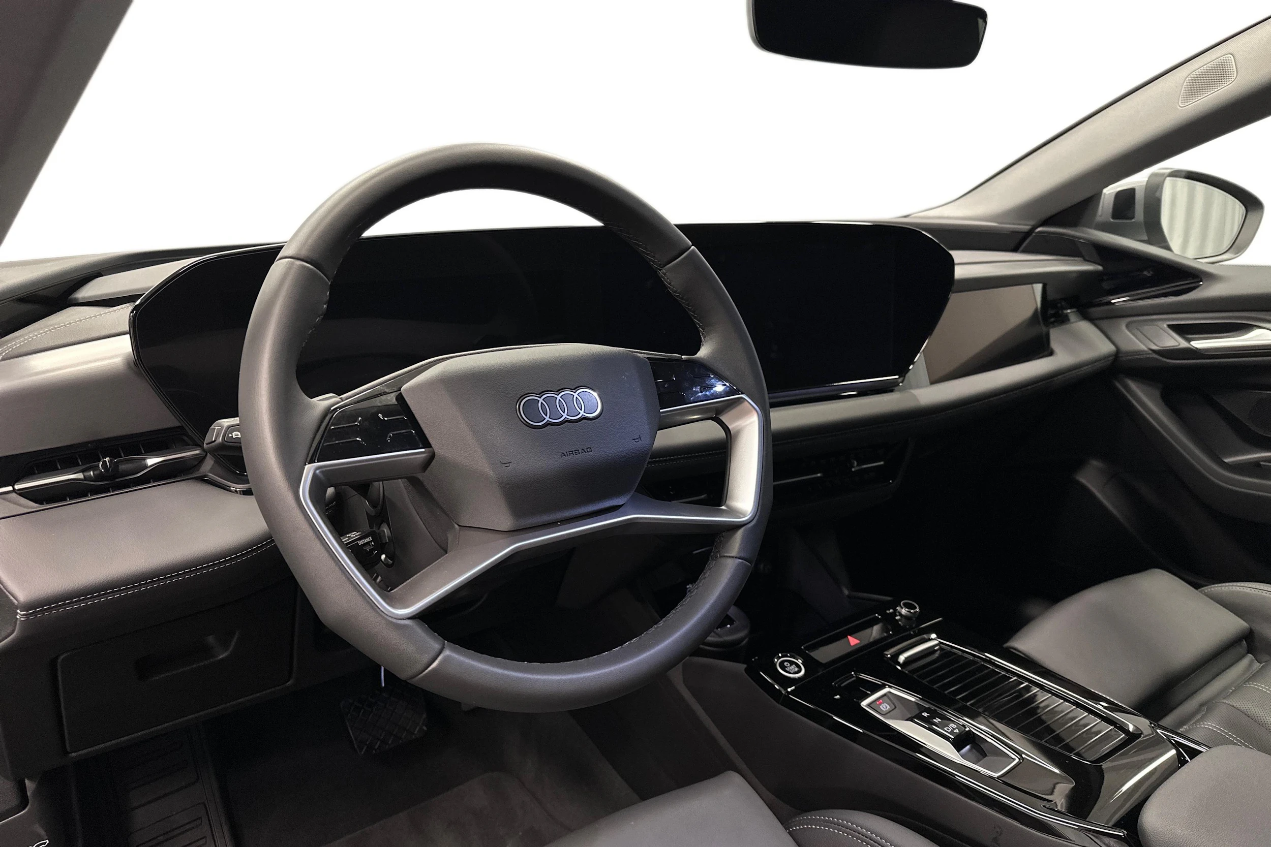 harmaa Audi A6 e-tron 2025 kuva 6.
