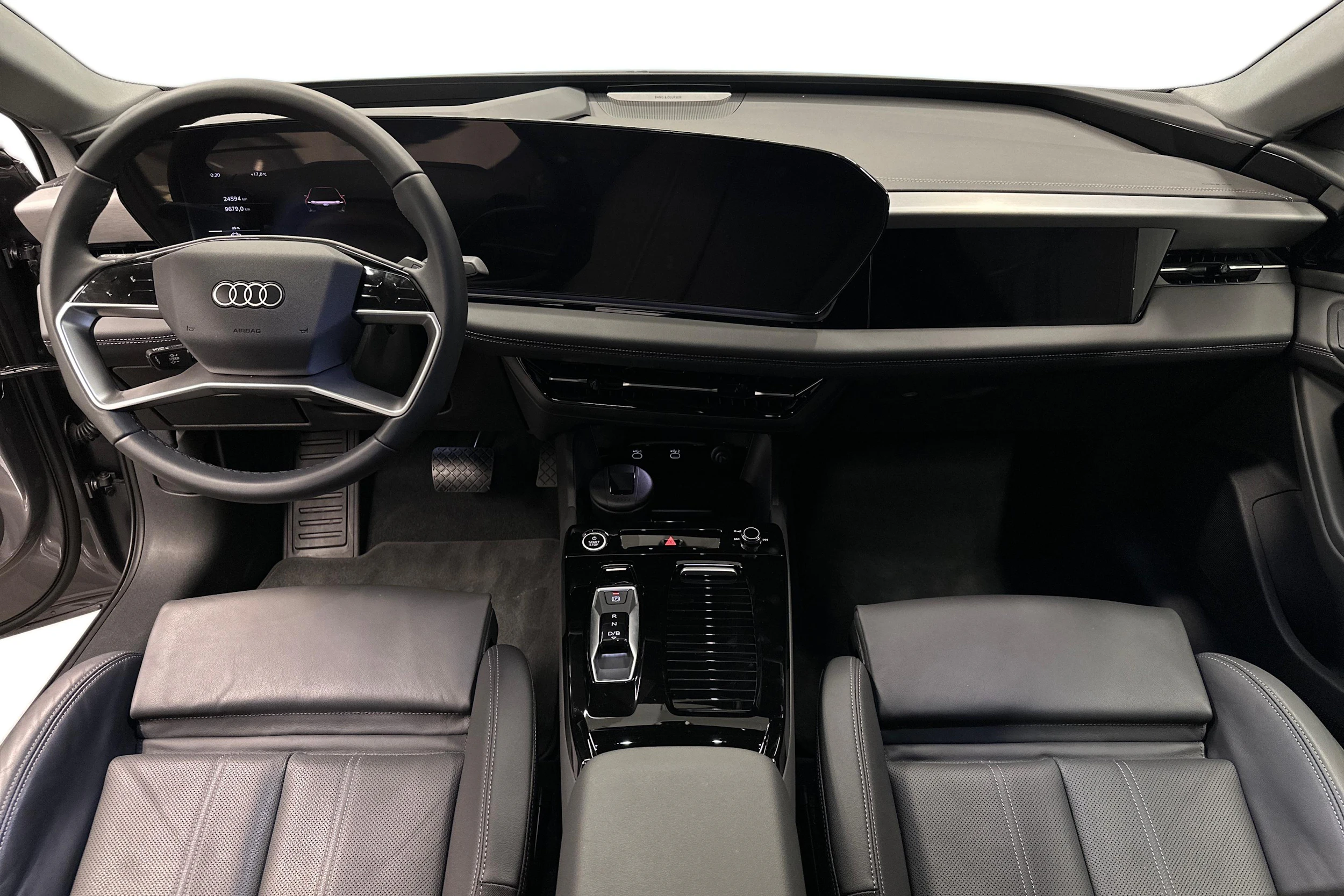 harmaa Audi A6 e-tron 2025 kuva 7.