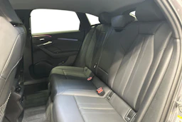 harmaa Audi A6 e-tron 2025 kuva 8.