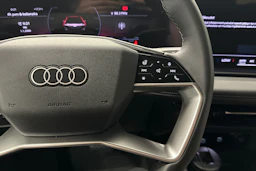 harmaa Audi A6 e-tron 2025 kuva 12.