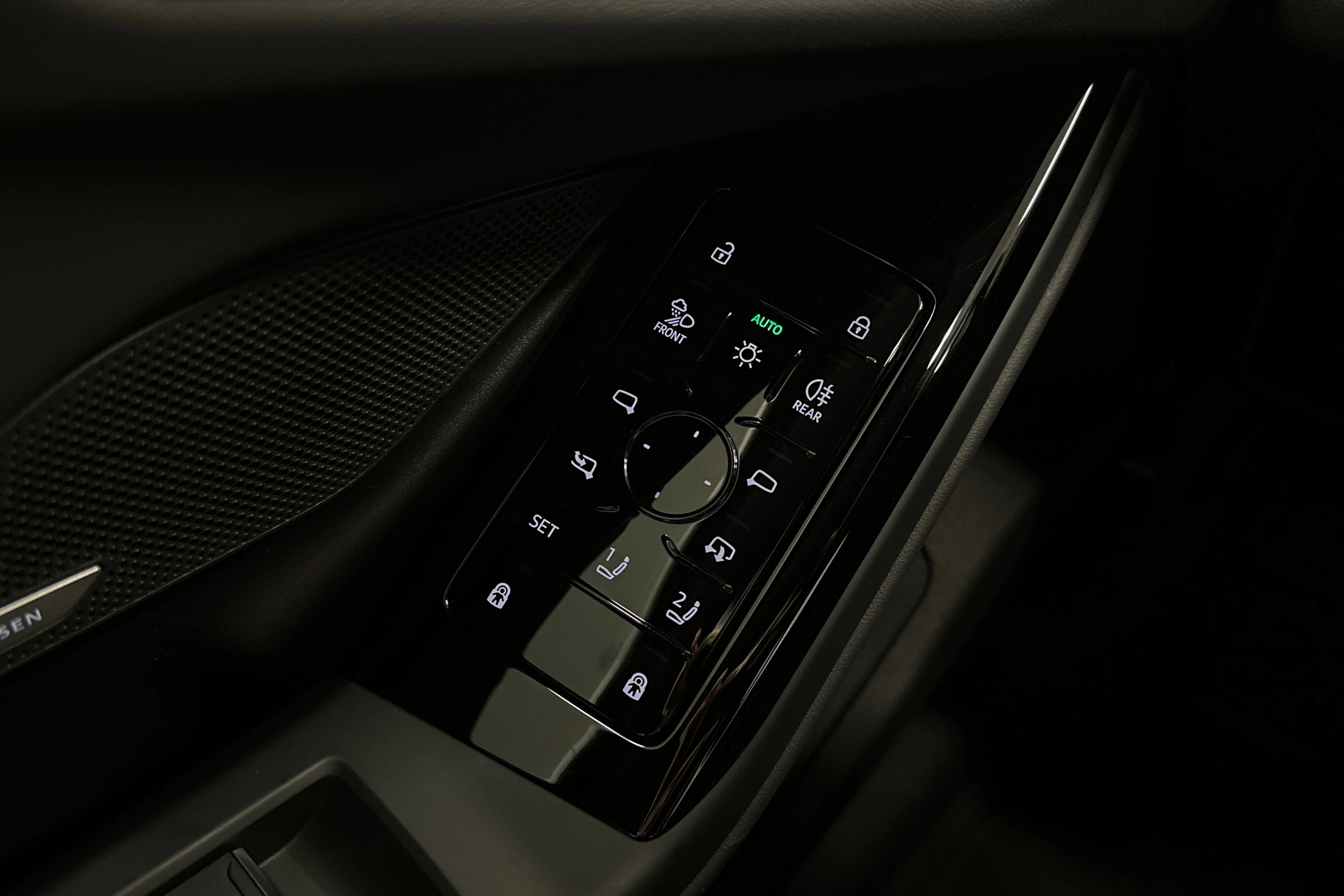 harmaa Audi A6 e-tron 2025 kuva 14.