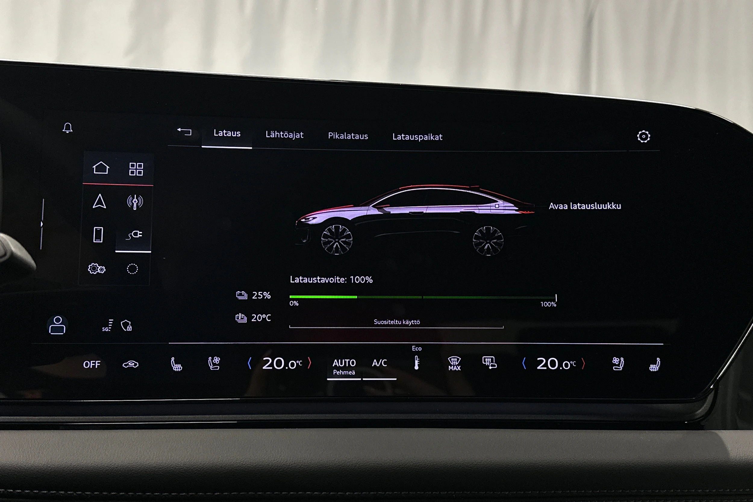 harmaa Audi A6 e-tron 2025 kuva 22.