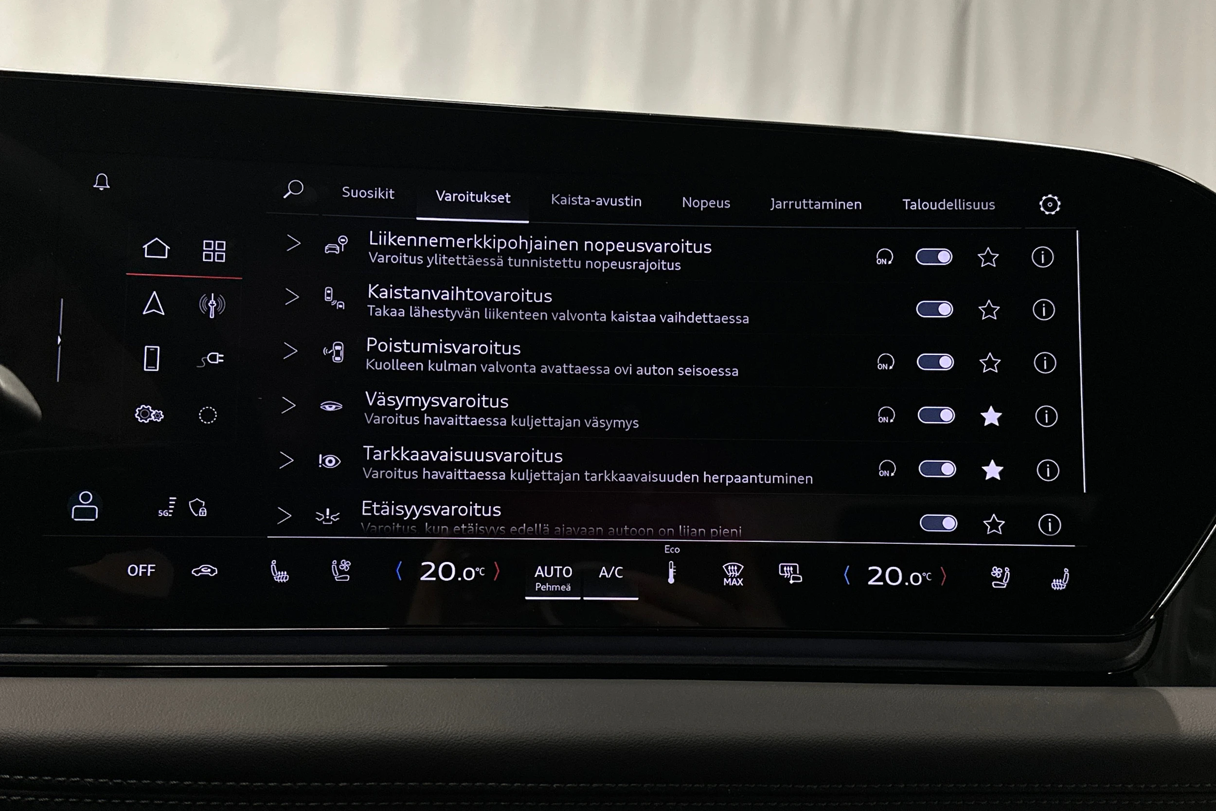 harmaa Audi A6 e-tron 2025 kuva 23.