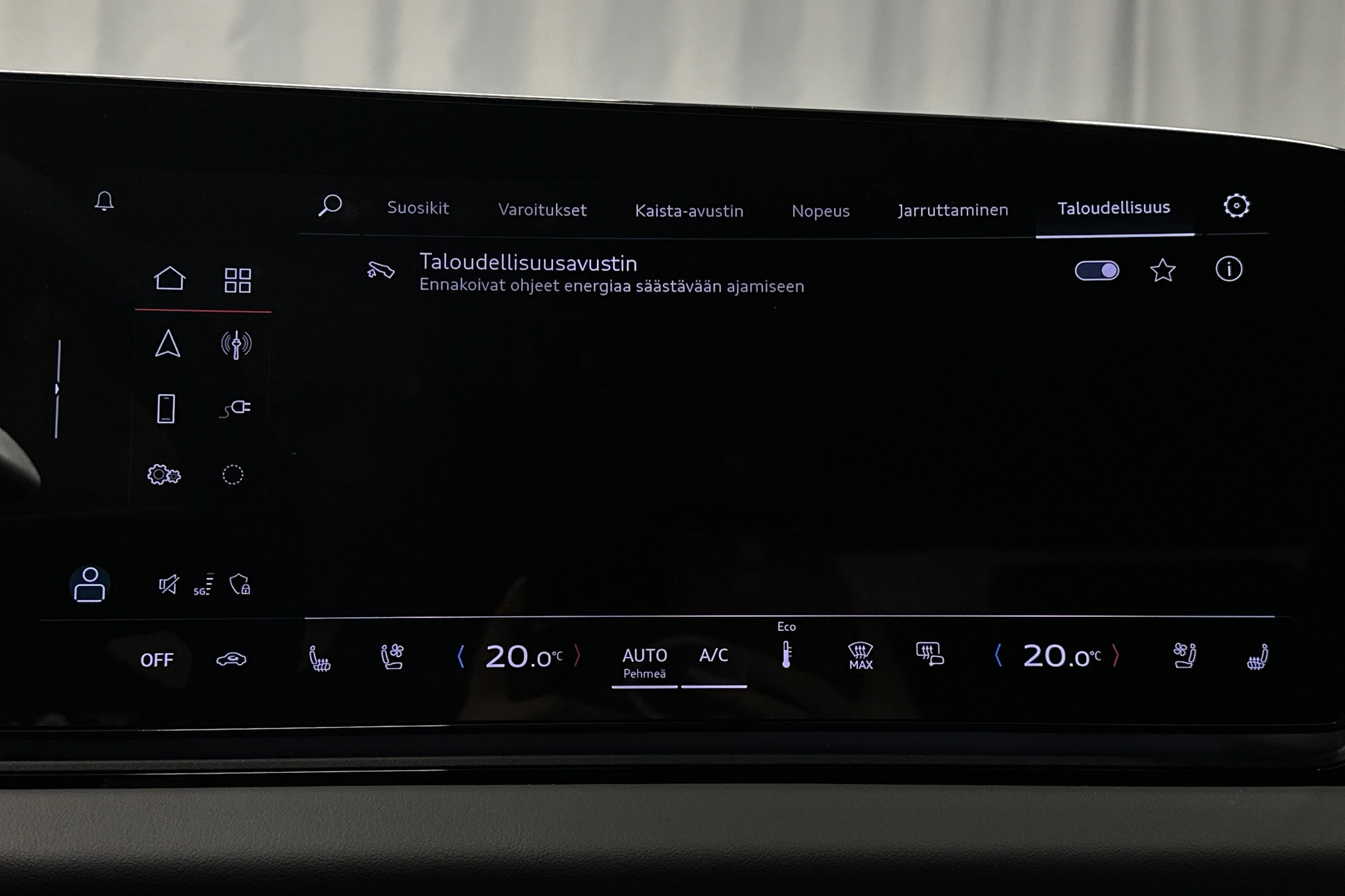 harmaa Audi A6 e-tron 2025 kuva 27.