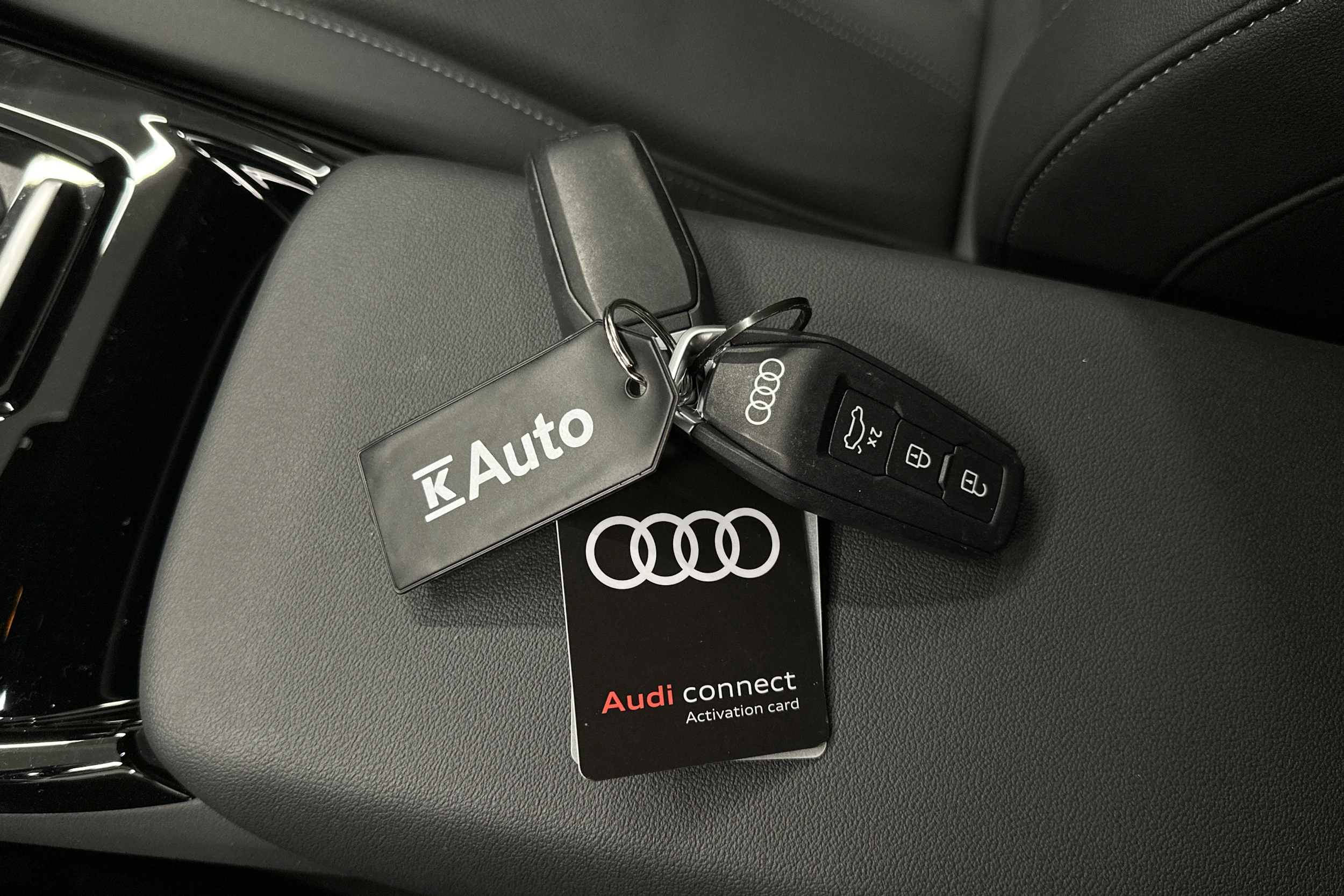 harmaa Audi A6 e-tron 2025 kuva 43.