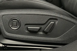 sininen Audi A6 e-tron 2025 kuva 15.