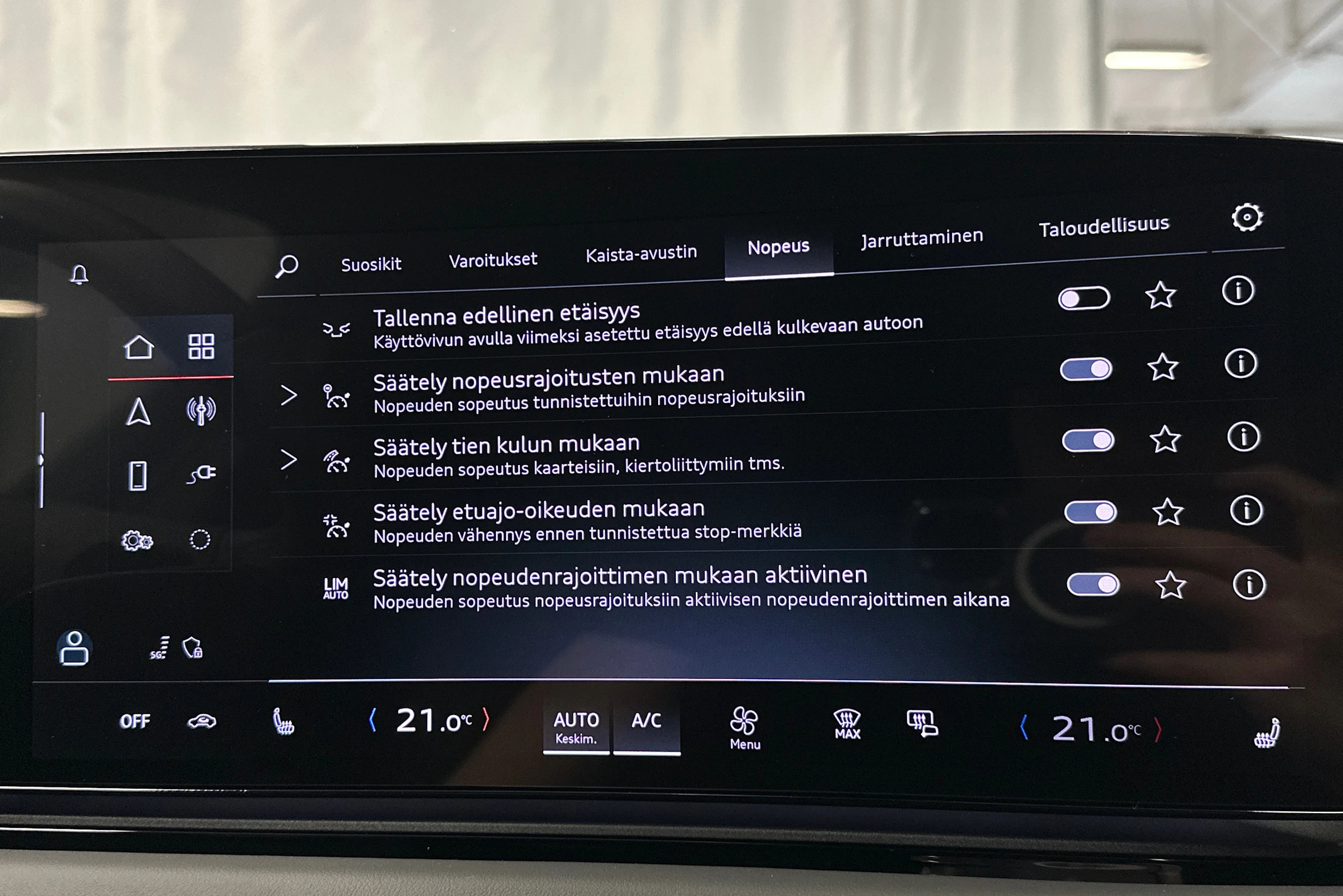 sininen Audi A6 e-tron 2025 kuva 30.