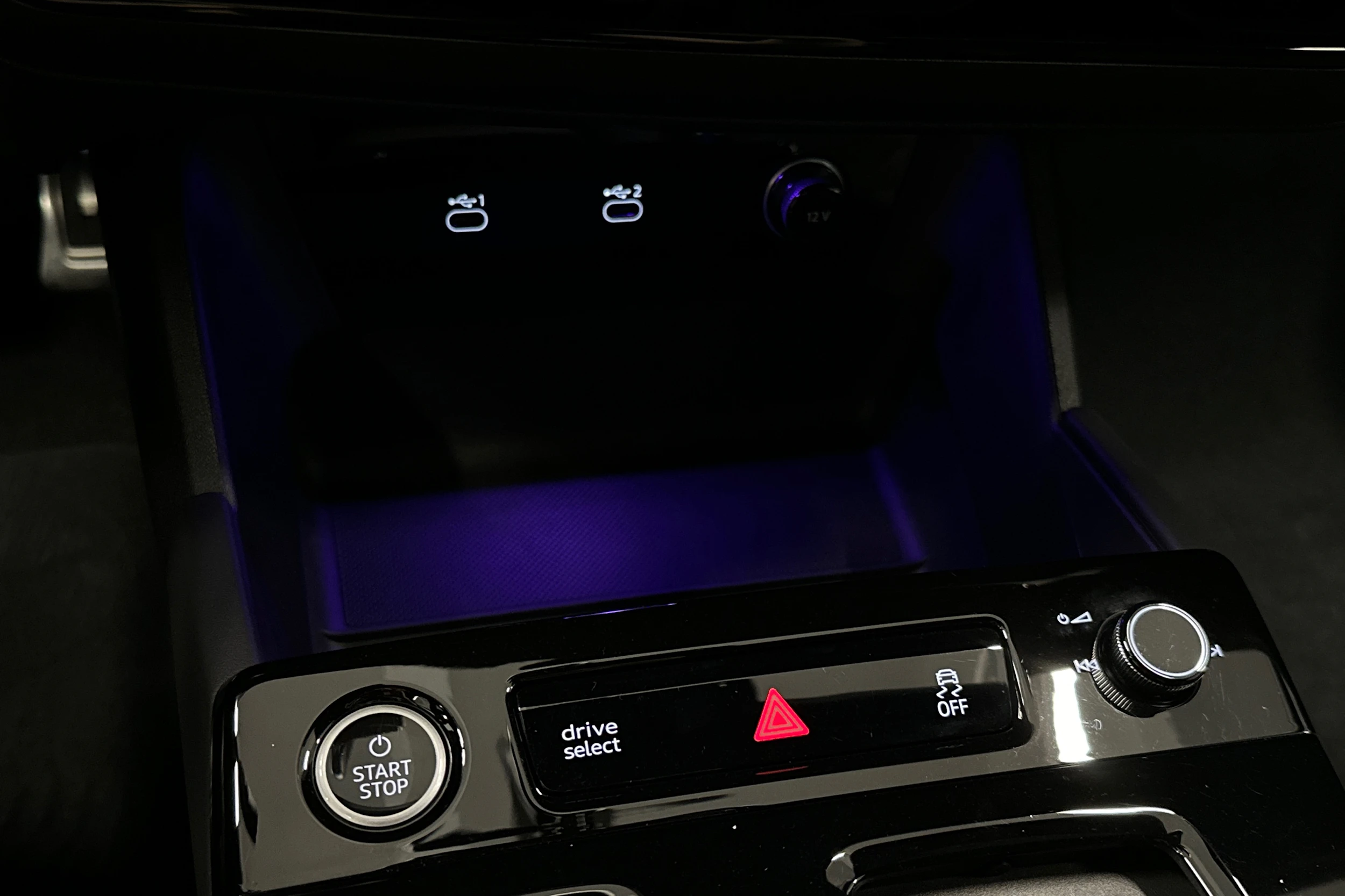 harmaa Audi A6 e-tron 2025 kuva 32.