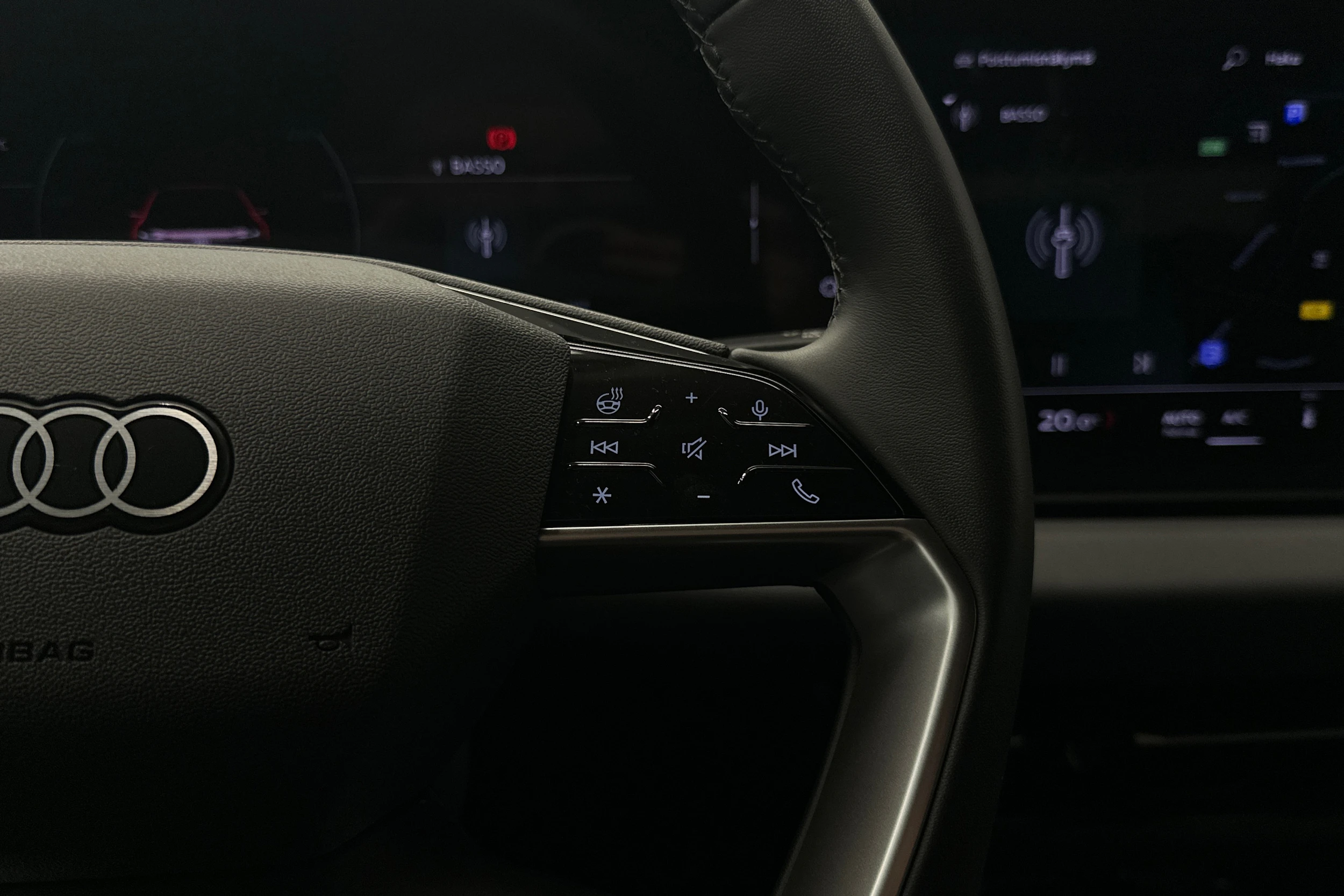 musta Audi A6 e-tron 2025 kuva 12.